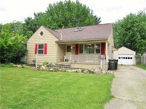 1069 Foster Ave, Elyria, OH 44035 photo 22