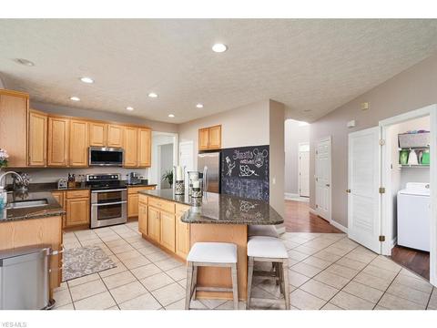 272 Alexander Ct, Copley, OH 44321 photo 5