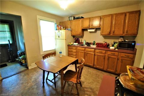 2429 E 32nd St, Lorain, OH 44055 photo 12