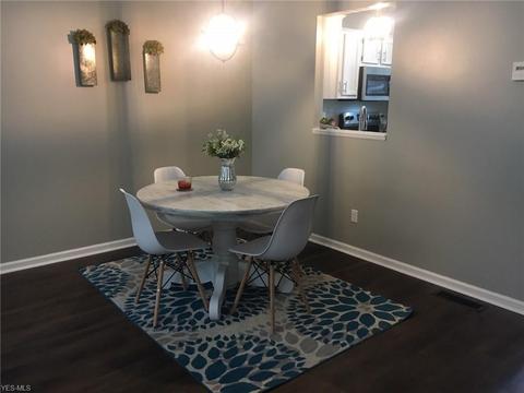 1610 N Pointe Dr NW, Canton, OH 44708 photo 4