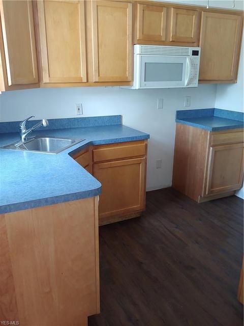 144 Eastern Heights Blvd, Elyria, OH 44035 photo 5