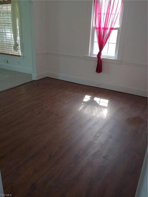 144 Eastern Heights Blvd, Elyria, OH 44035 photo 6
