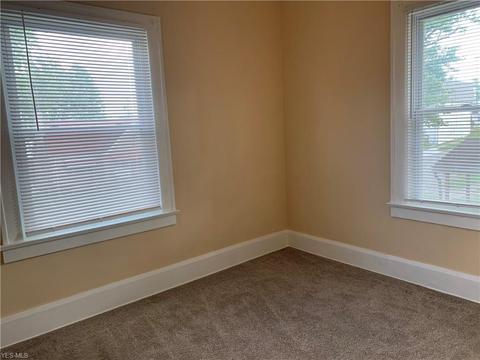 124 Beebe Ave, Elyria, OH 44035 photo 11