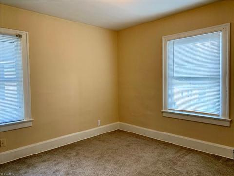 124 Beebe Ave, Elyria, OH 44035 photo 10
