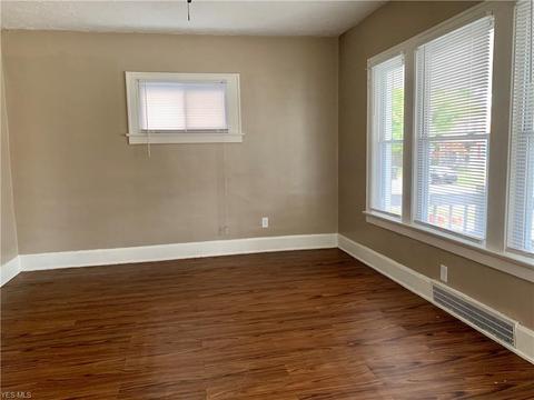 124 Beebe Ave, Elyria, OH 44035 photo 7