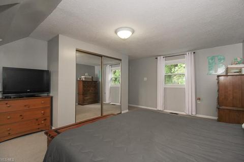 3302 Hearthstone Rd, Parma, OH 44134 photo 15