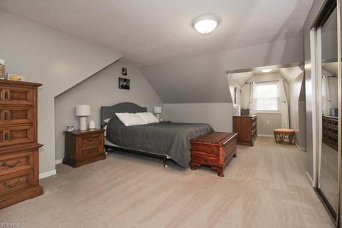 3302 Hearthstone Rd, Parma, OH 44134 photo 14