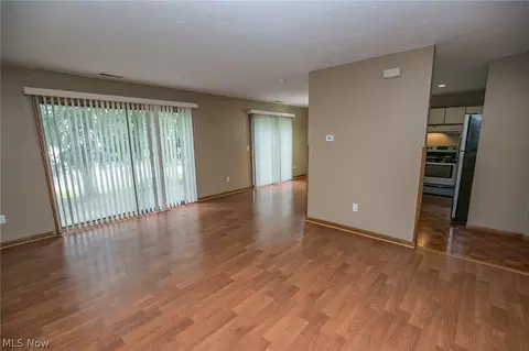 1408 Loop Rd, Kent, OH 44240 photo 4