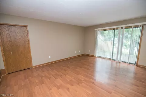 1408 Loop Rd, Kent, OH 44240 photo 3