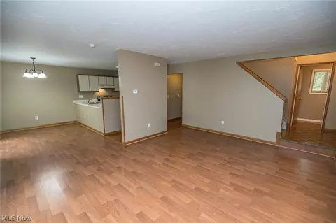 1408 Loop Rd, Kent, OH 44240 photo 5