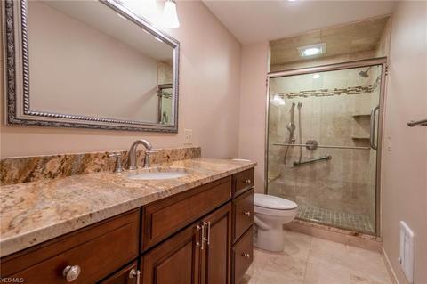 5645 Ledgebrook Ln, Solon, OH 44139 photo 17