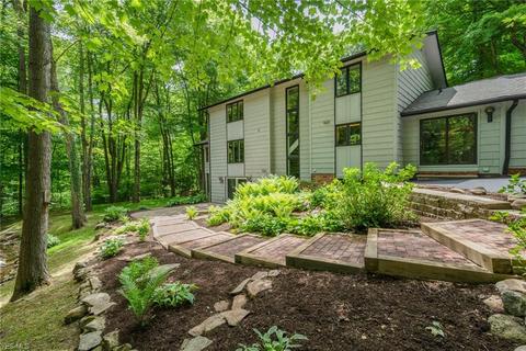 5645 Ledgebrook Ln, Solon, OH 44139 photo 32