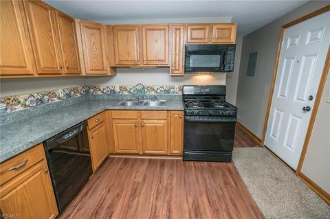 561 Case Ave, Elyria, OH 44035 photo 5