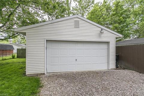 561 Case Ave, Elyria, OH 44035 photo 27