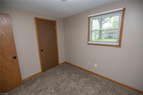 561 Case Ave, Elyria, OH 44035 photo 17