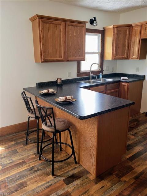 112 Ohio St, Barnesville, OH 43713 photo 6