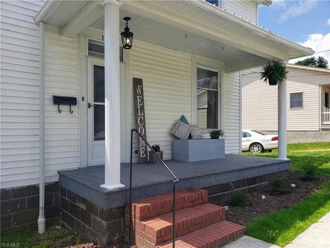 112 Ohio St, Barnesville, OH 43713 photo 2