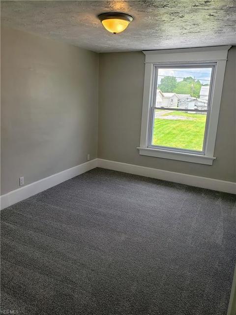 112 Ohio St, Barnesville, OH 43713 photo 18