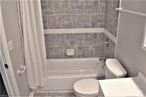 841 Boston Ave, Elyria, OH 44035 photo 9