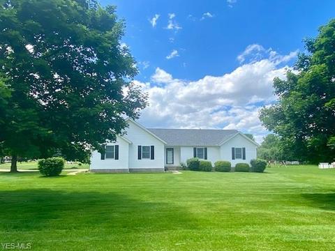 280 Pine St, Creston, OH 44217 photo 1