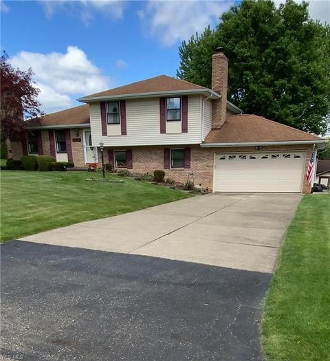 6805 Firestone Ave NE, Canton, OH 44721 photo 1