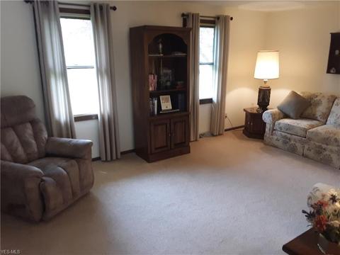 6805 Firestone Ave NE, Canton, OH 44721 photo 10