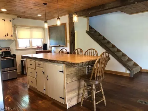 1531 N Walnut St, Dover, OH 44622 photo 10