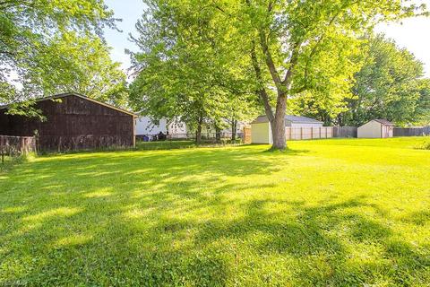 2123 E 41st St, Lorain, OH 44055 photo 17