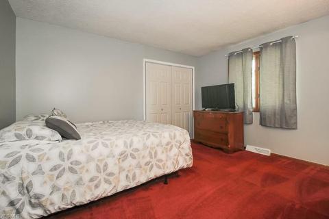 2123 E 41st St, Lorain, OH 44055 photo 8