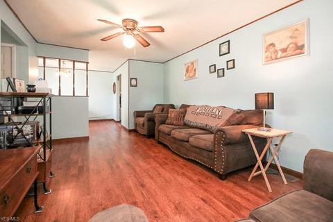 2123 E 41st St, Lorain, OH 44055 photo 4