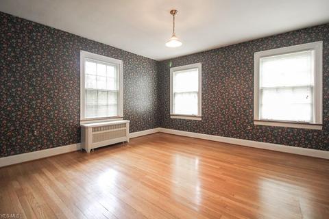 207 Eastern Heights Blvd, Elyria, OH 44035 photo 23