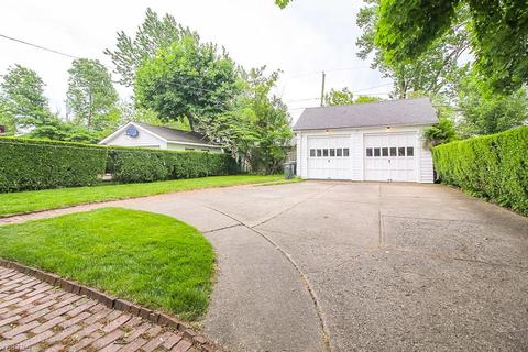 207 Eastern Heights Blvd, Elyria, OH 44035 photo 4