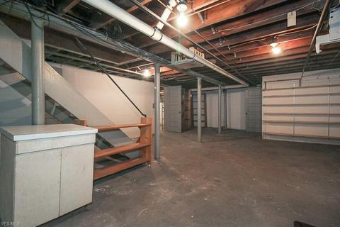 207 Eastern Heights Blvd, Elyria, OH 44035 photo 33