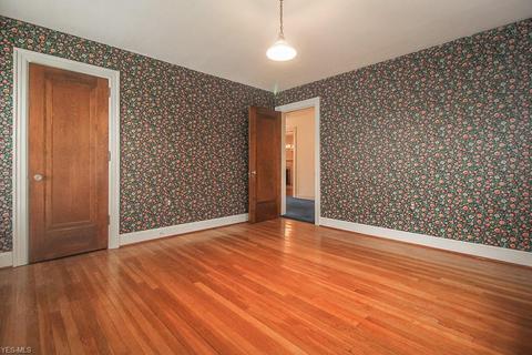 207 Eastern Heights Blvd, Elyria, OH 44035 photo 25