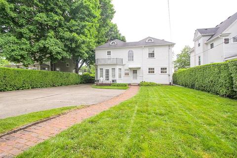 207 Eastern Heights Blvd, Elyria, OH 44035 photo 2