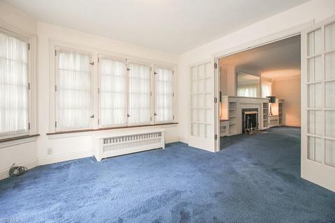 207 Eastern Heights Blvd, Elyria, OH 44035 photo 11