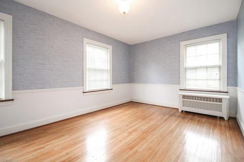 207 Eastern Heights Blvd, Elyria, OH 44035 photo 18