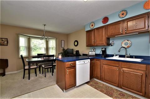 900 Hampton Cir # -3, Aurora, OH 44202 photo 19