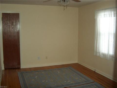 7618 Ridgefield Ave, Parma, OH 44129 photo 20