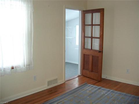 7618 Ridgefield Ave, Parma, OH 44129 photo 25