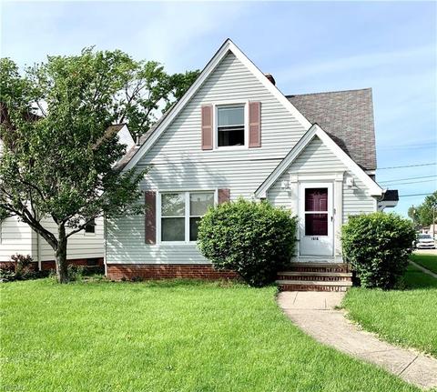 7618 Ridgefield Ave, Parma, OH 44129 photo 2