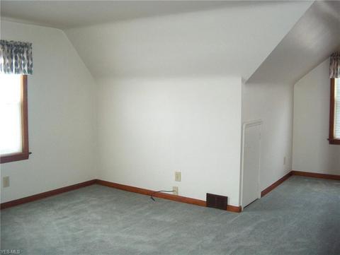 7618 Ridgefield Ave, Parma, OH 44129 photo 22