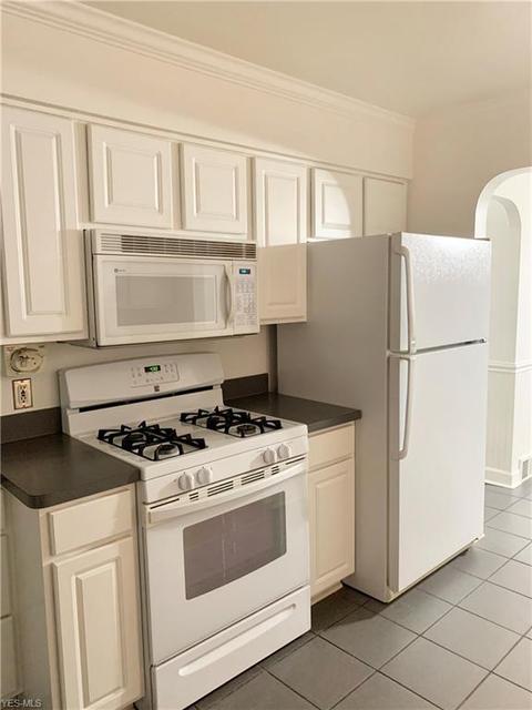 7618 Ridgefield Ave, Parma, OH 44129 photo 6