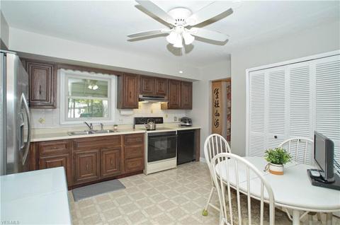 6930 Drexel Dr, Seven Hills, OH 44131 photo 9