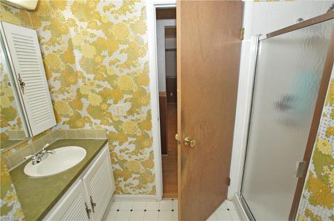 6930 Drexel Dr, Seven Hills, OH 44131 photo 22