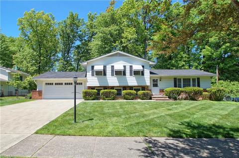 6930 Drexel Dr, Seven Hills, OH 44131 photo 1