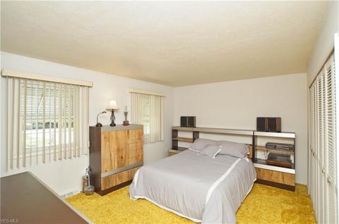 6930 Drexel Dr, Seven Hills, OH 44131 photo 13