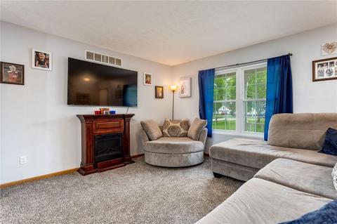 307 Root Rd, Lorain, OH 44052 photo 4