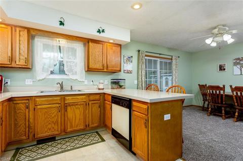 307 Root Rd, Lorain, OH 44052 photo 11