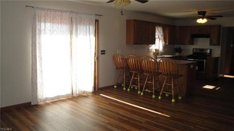 250 Pine St, Creston, OH 44217 photo 8